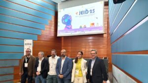 Representantes de las empresas del Clúster FESABID, Vitoria 2025 